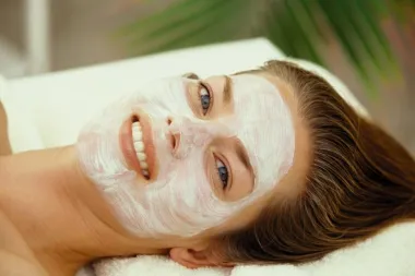 DIY maske za lice od namirnice koju sigurno imaš u hladnjaku