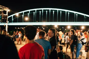 Ribička večer uz šarana na rašljama, fiš paprikaš i nastup grupe Stampedo na Green River Festivalu