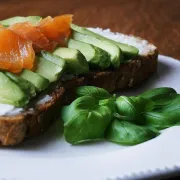 Riba za doručak? Itekako! Nutricionisti tvrde da je to odlična ideja. Imamo tri recepta
