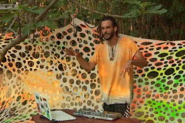 Umirovljenici prvi put na trance partyju: 'Dobro je vidjeti koliko nas kosti služe'