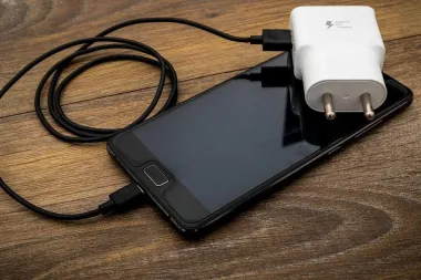 Savjeti kako ubrzati punjenje mobitela