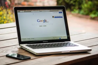Kako izbrisati cache memoriju na Google-u?