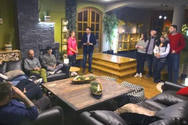 Jelena i Mirko napustili show, a Nikolana i Marko dobili 10 tisuća kuna