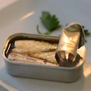 Znate li kako otvoriti konzervu?
