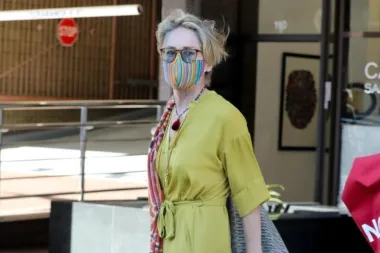 Sharon Stone oduševila outfitom i u 62-oj godini, a pažnju nam je privukao jedan trendi detalj