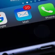 Kako proslijediti email?