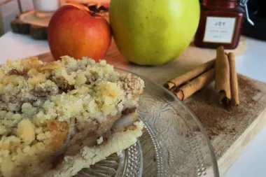 Mirisna ukusna poslastica: Crumble pita s jabukama i cimetom