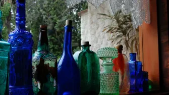 Ukrasi za vrt od plastičnih boca koji će transformirati vaš vrt!