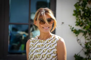 Melania Trump plijenila je pažnju outfitom na izborima, a sad znamo i njegovu vrtoglavu cijenu