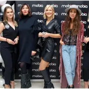 Poznate dame zbog fashion maskica za mobitel stigle u Karlovac
