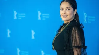 Beauty buntovnica: Salma Hayek čini sve suprotno od onoga što savjetuju stručnjaci, a ipak blista