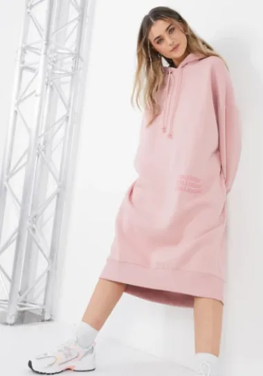 Postoji li išta udobnije od hoodie haljine? Ove bismo nosile cijelu zimu