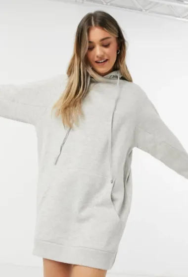 Postoji li išta udobnije od hoodie haljine? Ove bismo nosile cijelu zimu