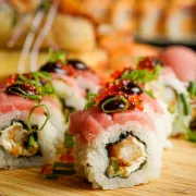 Voliš sushi? Znamo što ti je potrebno za najslasniji kućni blagdanski party