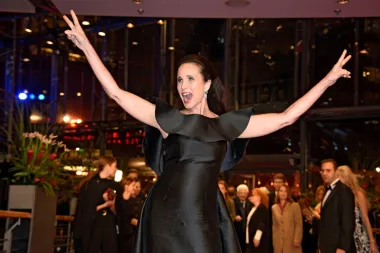 Andie MacDowell sjajno nosi svoje godine, a ovo su njezine beauty tajne