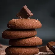 Čoko-mint keksići jednostavan su, a ukusan božićni snack
