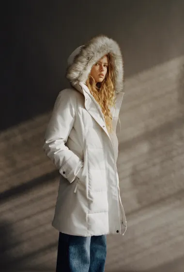 Zara ima tople i trendi jakne za zimu. Ove su nam favoriti