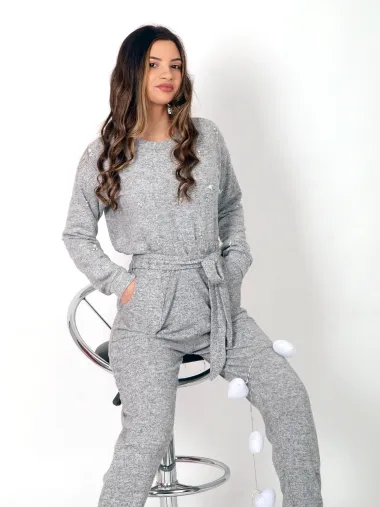 Novogodišnji outfit do 200 kuna.  Naša stilistica Alma zna kako