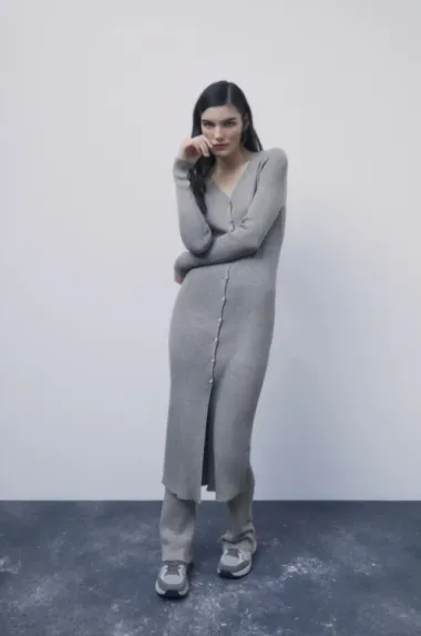 Oversized kardigani nikad ne izlaze iz mode, a ove sezone ih obožavamo