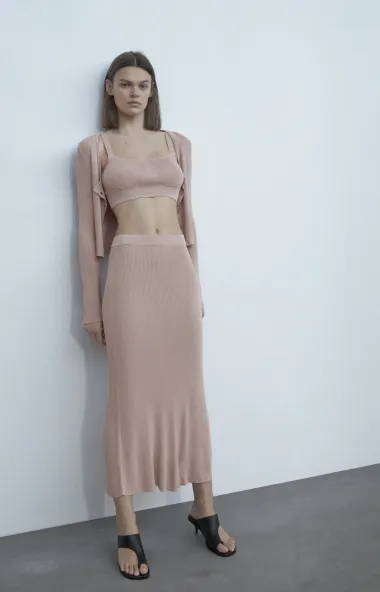 Trendi modeli suknji koje ćemo rado nositi i ove zime