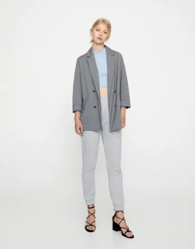 Sniženja i dalje traju, a ovo su naši Pull&Bear favoriti