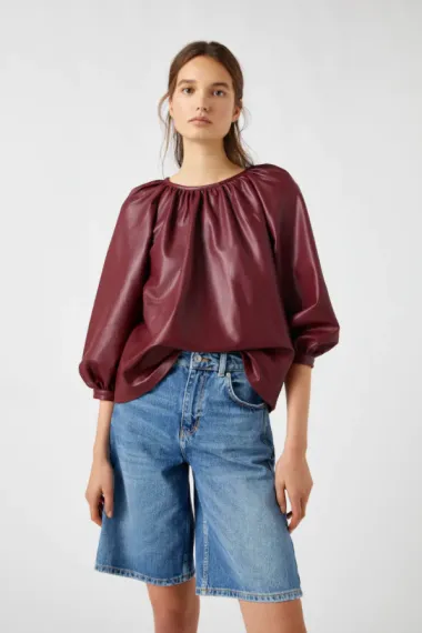 Sniženja i dalje traju, a ovo su naši Pull&Bear favoriti