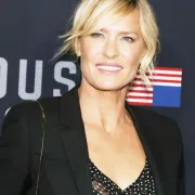 Robin Wright pojam je ljepote, a ovo su njezine beauty tajne