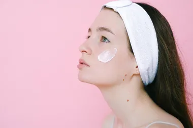 Hijaluronska kiselina neizostavni je dio beauty rutine, znaš li sve o njoj?