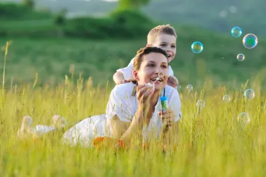 Pet važnih razloga zašto su tete posebne u dječjim životima
