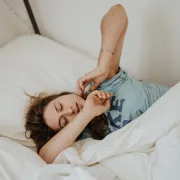 Ujutro se budiš umorna? Evo koji bi sve mogli biti razlozi