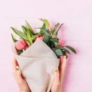 Proljetne manikure inspirirane bojama tulipana