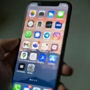Jesi li znala da iPhone ima SOS opciju koja ti može spasiti život?