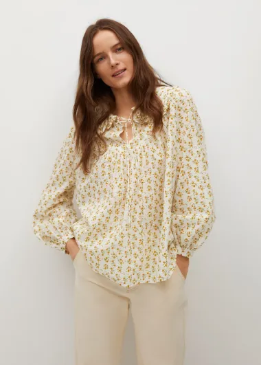 Cvjetne bluze unose dozu ženstvenosti u svaki outfit