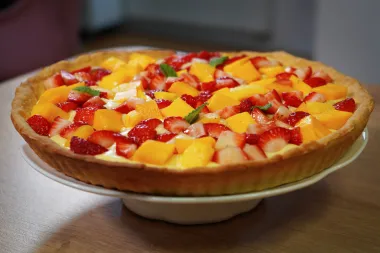 Nauči kako napraviti savršen tart od jagoda i manga