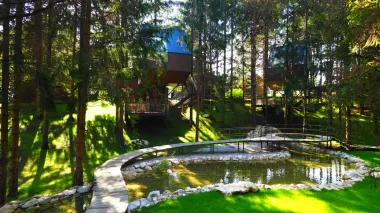 Šarmantne kućice na drvetu idealne za vikend avanturiste