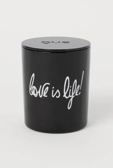 Diane Von Furstenberg x H&M Home kolekcija unosi šarenu čaroliju u dom