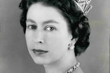 Drugačija od drugih: Kraljica Elizabeta II i njezina intrigantna životna priča