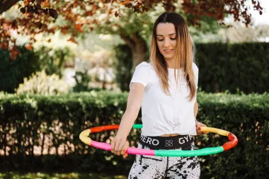 Hulahop - luda zabava i najkraći put do savršenog struka