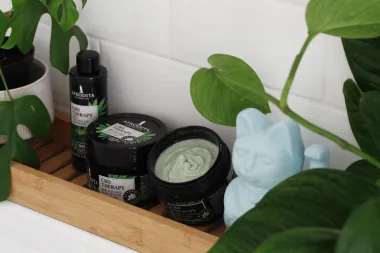 Osjetite boho vibracije uz najzeleniju liniju do sada: Afrodita 100% SPA CBD Therapy