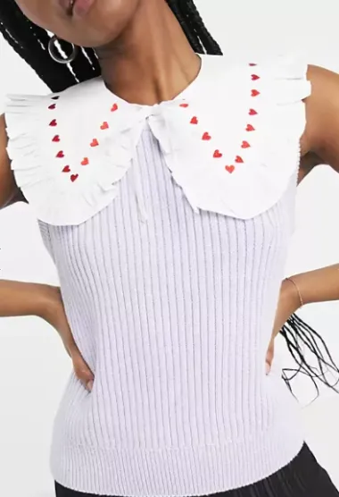 10 veličanstvenih: Velike kragne koje podižu svaki outfit i nose poruku
