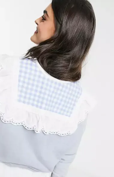 10 veličanstvenih: Velike kragne koje podižu svaki outfit i nose poruku
