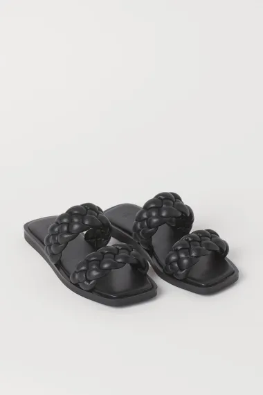 Pletene sandale - elegantni modni hit za toplije dane