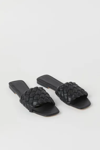 Pletene sandale - elegantni modni hit za toplije dane