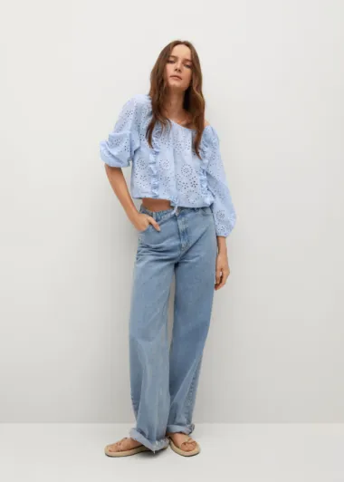 Savršen spoj: High street bluze koje idu na baš sve modele traperica