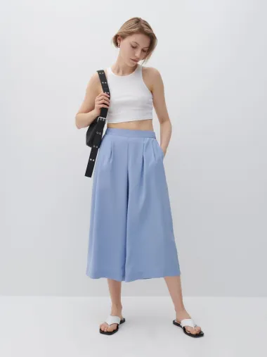 Suknja-hlače su tu da ostanu: Top modeli koji su nas osvojili
