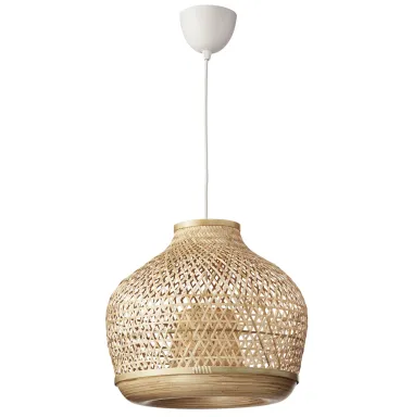Viseće lampe od bambusa i ratana hit su u uređenju interijera i izgledaju divno