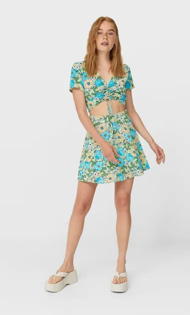 Ovog ljeta nosi se retro, a Stradivarius ima super komade