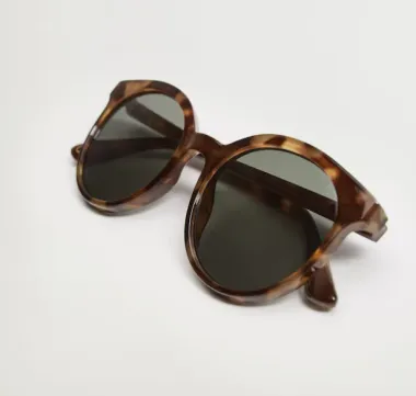 Sunčane naočale su 'must have' dodatak, a Mango ima divne modele