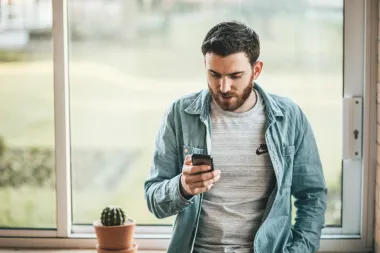 Sumnjaš da ti je partner zaljubljen u drugu? Ovi znakovi ga otkrivaju