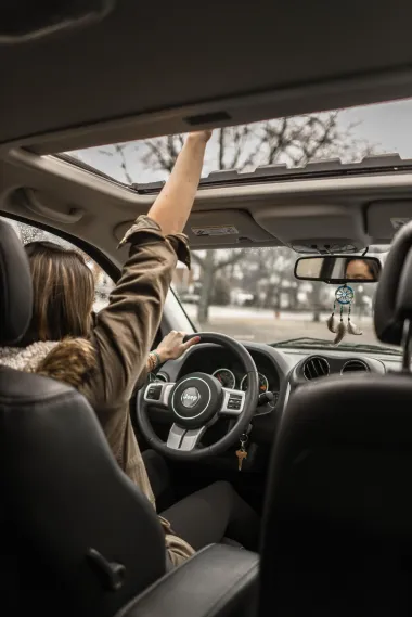 Kolumna jedne singl žene: Oprez ženu krasi, ali je i gasi!